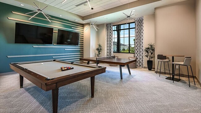Building Photo - Stunning Pool Home - Artisan Lakes