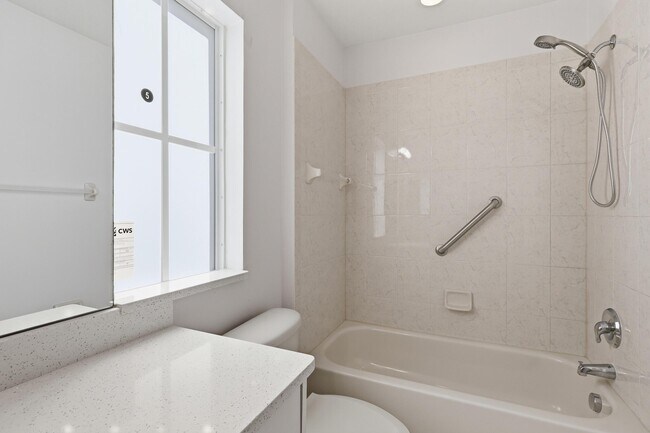 Building Photo - 5601 Spanish River Rd