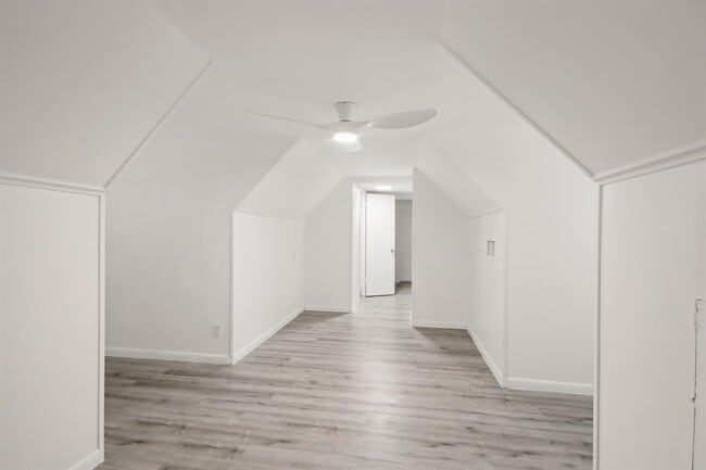 Building Photo - 222 Camp Lillie Rd