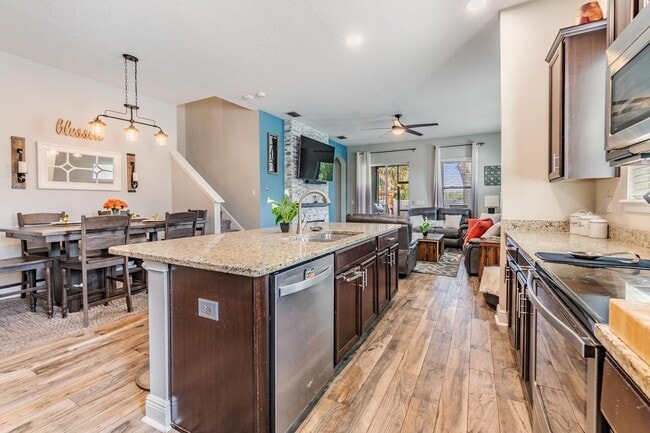 Building Photo - 8107 Champions Forest Way