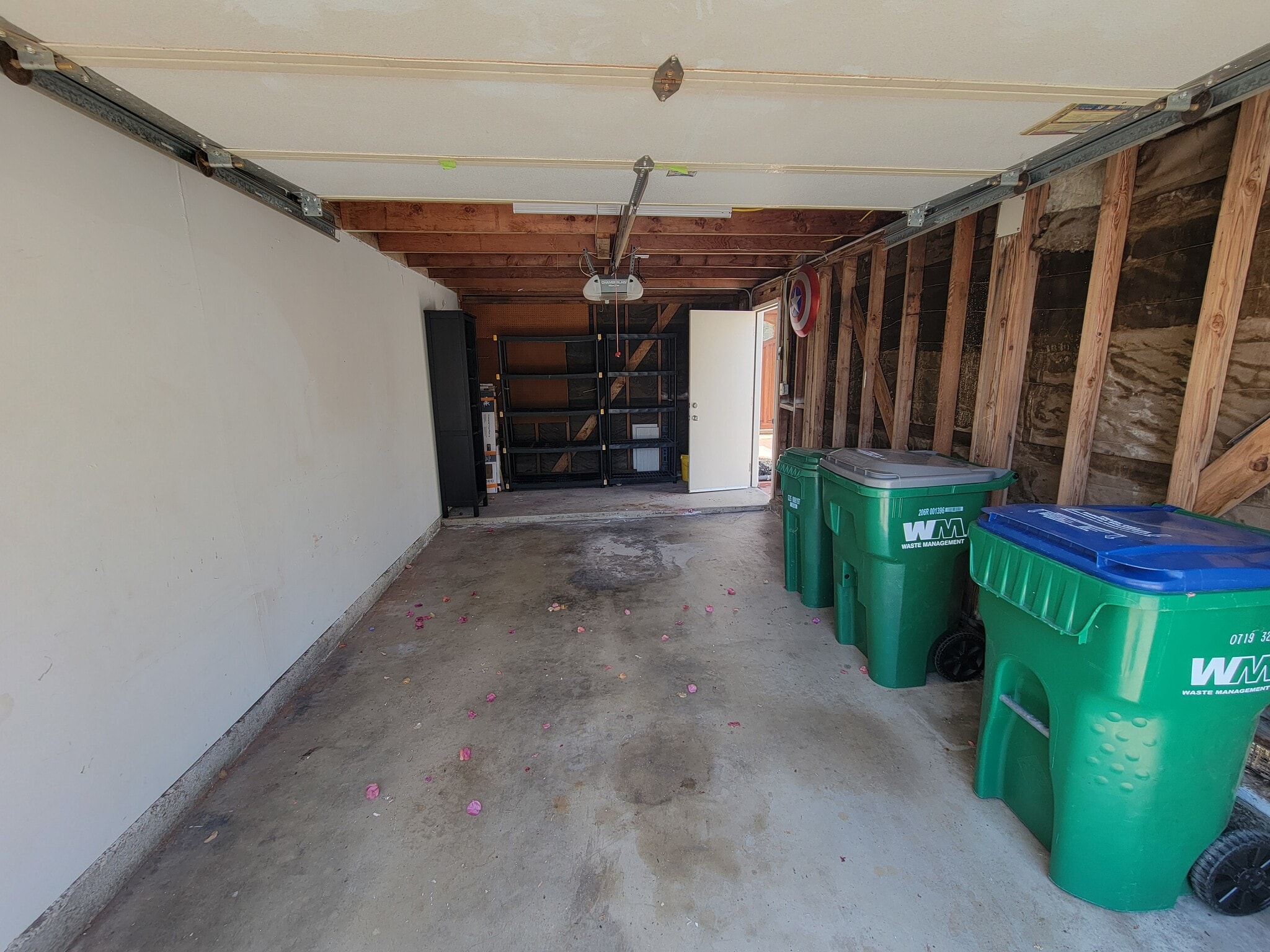 Building Photo - 11 Meadowsweet Way