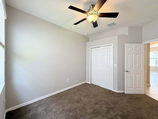 Building Photo - 8222 Willow Beach Dr