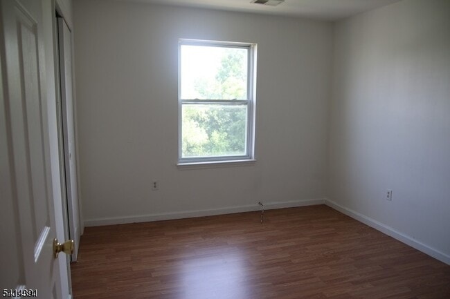 Building Photo - 60 Port Ave