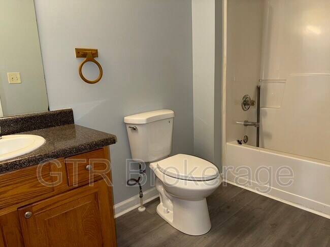 Building Photo - 1145 Booker Ave SW