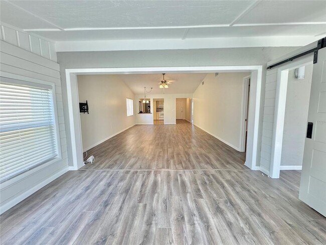 Building Photo - 4004 Cypress Landing S