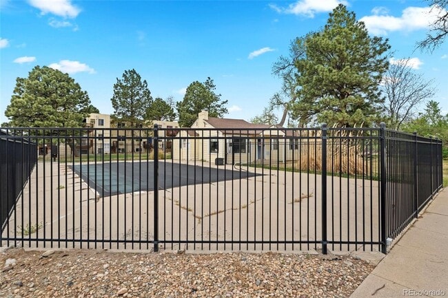 Building Photo - 9240 W 49th Ave