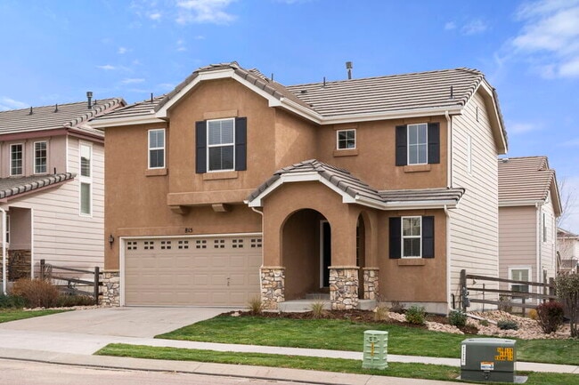 Building Photo - 815 Fire Rock Pl