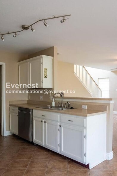 Building Photo - 15532 Miss Adrienne's Path