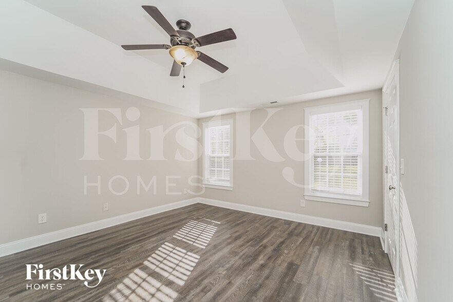 Building Photo - 5725 Coopers Ridge Ln