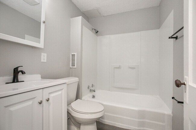 Building Photo - 4772 E 90th St