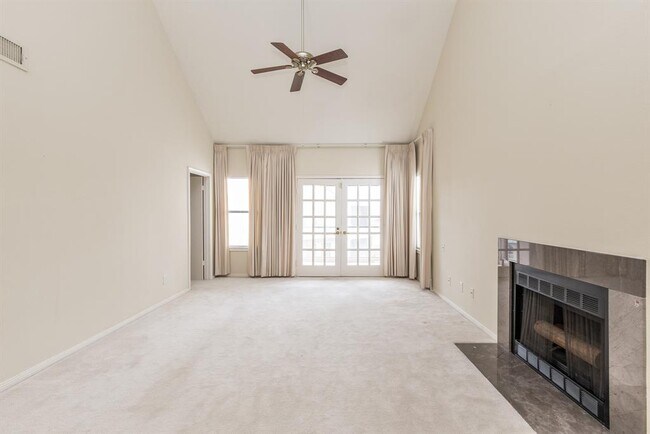 Building Photo - 4144 Greystone Way