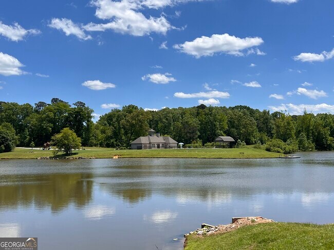Building Photo - 4080 Mayhill Cir