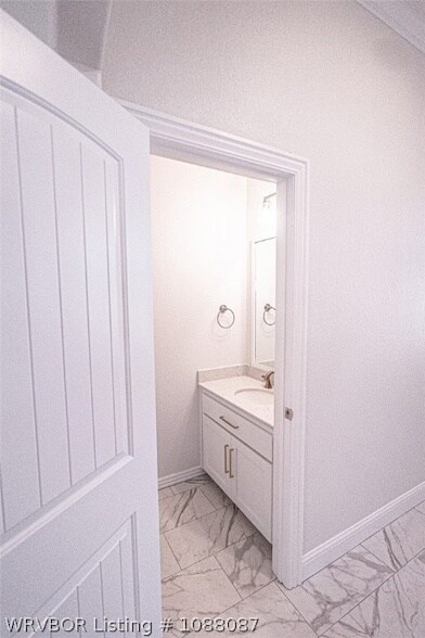 Building Photo - 9023 Mayswood Pl