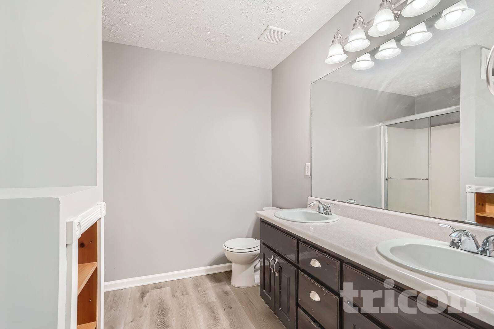 Building Photo - 210 Pebble Creek Dr