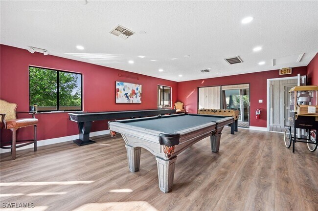 Building Photo - 17611 Marco Island Ln