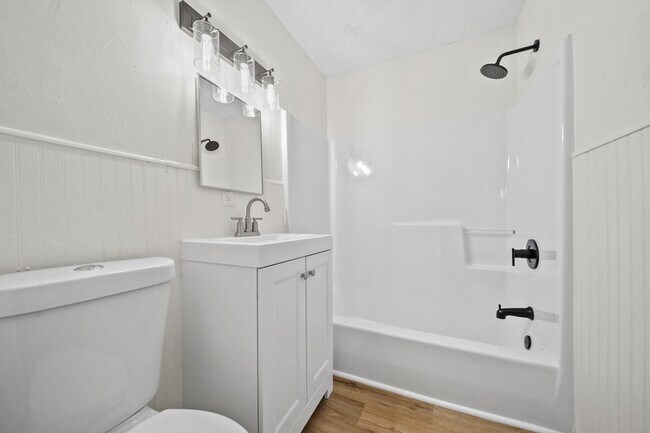 Building Photo - 150 Lawton Rd