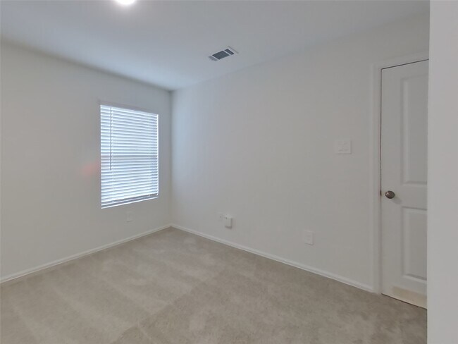 Building Photo - 17122 Quaking Aspen Ln