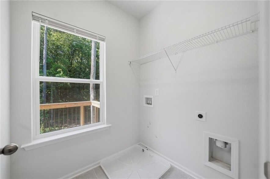 Building Photo - 1670 Eagle Dr