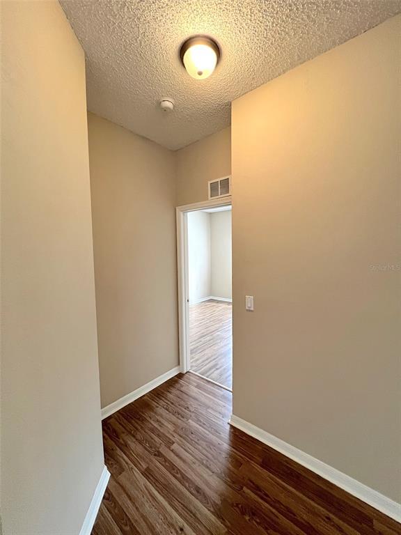 Building Photo - 36 Ripplewood Ln