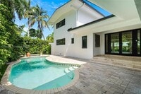 Building Photo - 7810 Beach View Dr