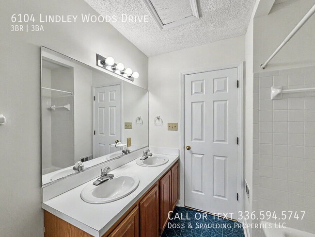 Building Photo - 6104 Lindley Woods Dr