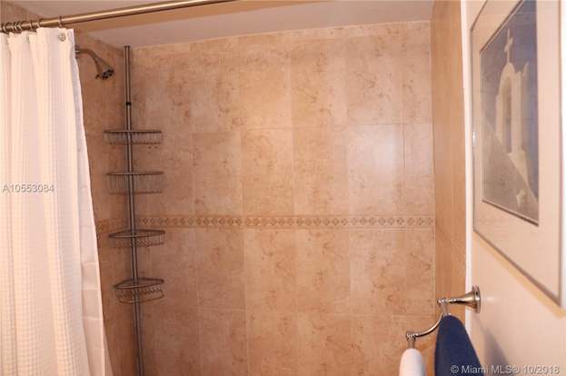 Building Photo - 6801 Indian Creek Dr