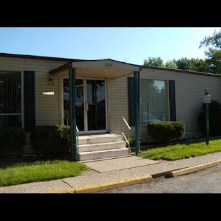 Primary Photo - Continental Mobile Home Community