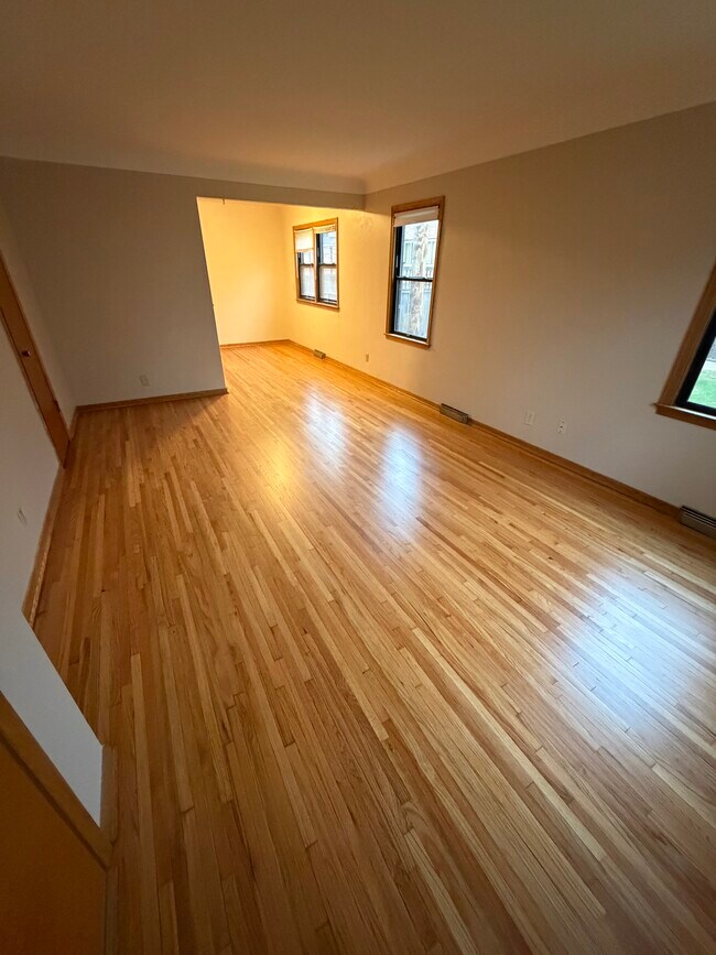 Building Photo - 3016 W 44th St