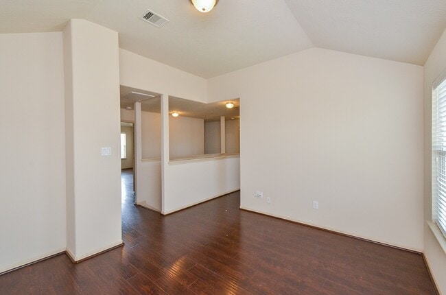 Building Photo - 25135 Ginger Ranch Dr