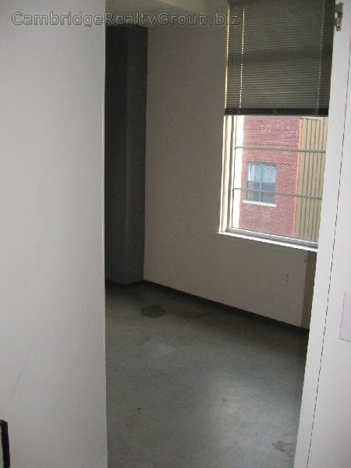 Building Photo - 107 E Berkeley St