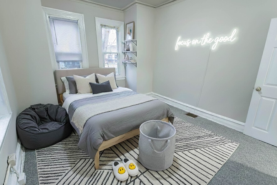 Building Photo - 3929 Baltimore Ave