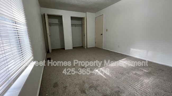 Building Photo - 1923 150th St S
