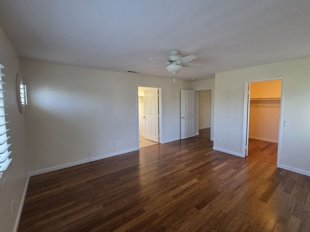 Building Photo - 61 Dovecreek