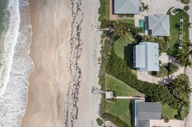 Building Photo - 5525 Jimmy Buffett Mem Hwy