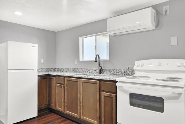 Building Photo - 4603 Byron St