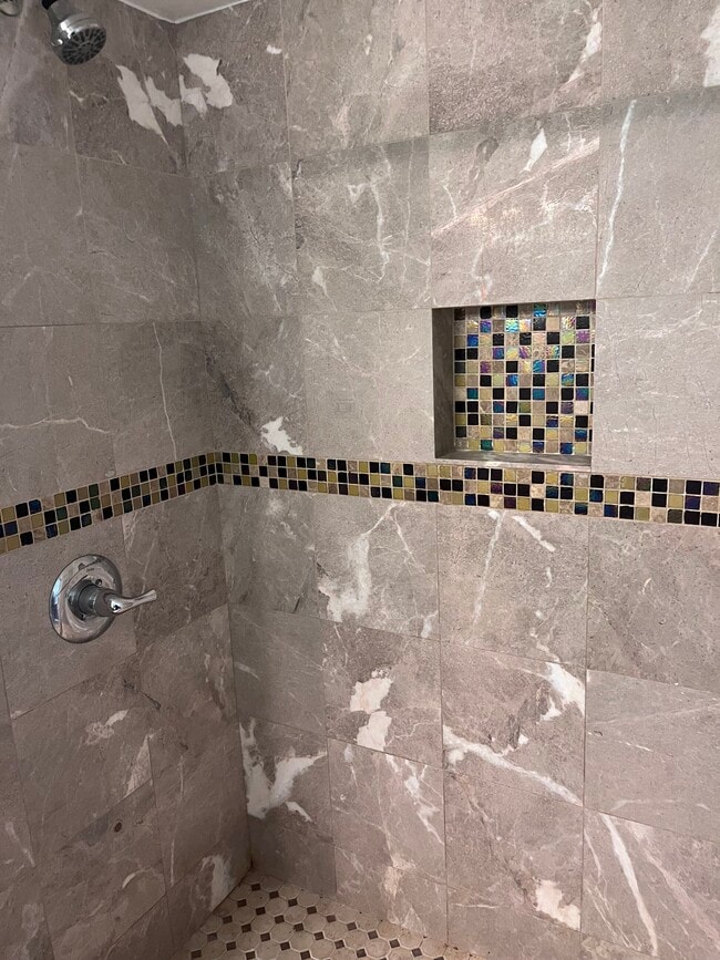 Building Photo - 889 Bristle Pine Pl