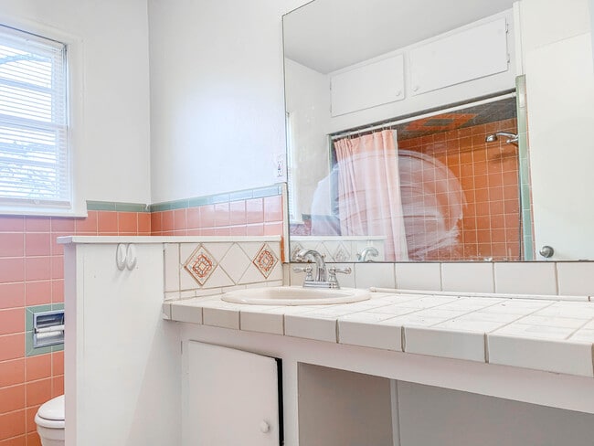 Building Photo - 4315 42nd St