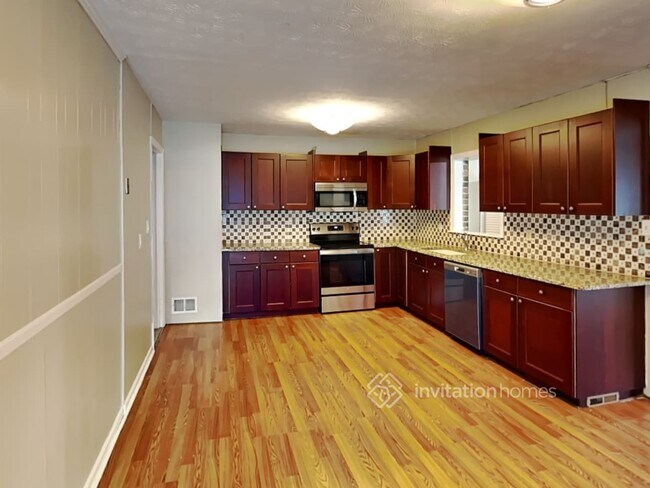 Building Photo - 1389 Angus Trail SW