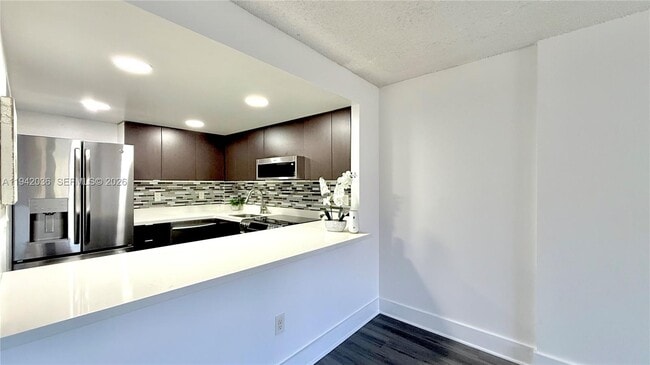 Building Photo - 16950 W Dixie Hwy