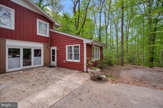 Building Photo - 130 Spring Wood Dr