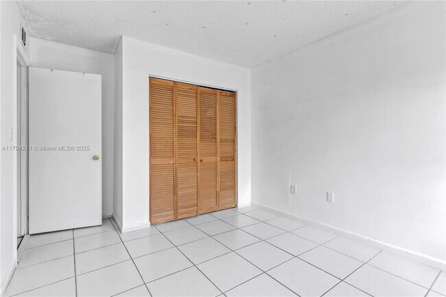 Building Photo - 12915 SW 88th Terrace