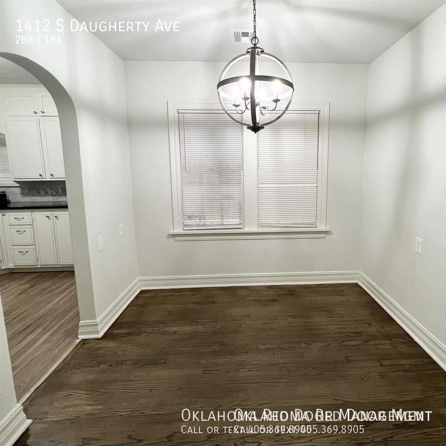 Building Photo - 1412 S Daugherty Ave