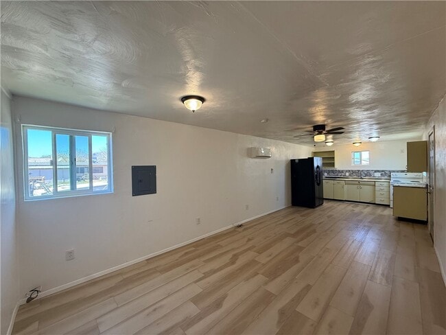 Building Photo - 3600 Thompson Ave