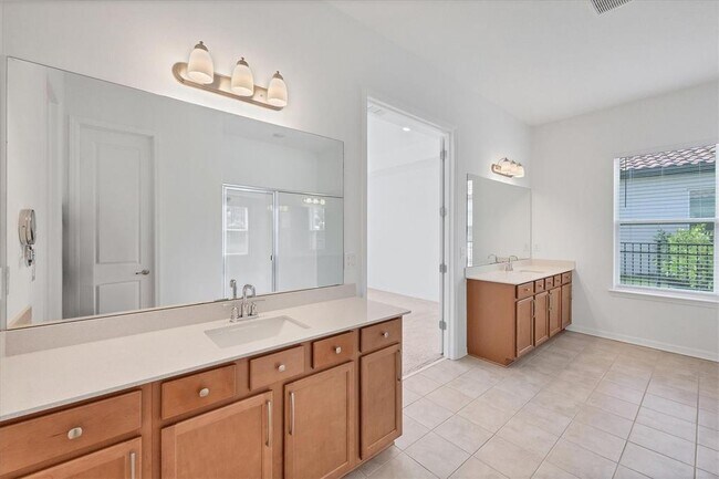 Building Photo - 7228 Great Egret Blvd