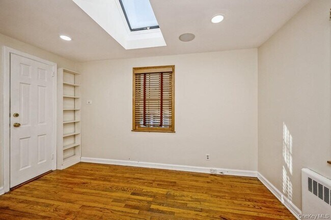 Building Photo - 40 Derby Rd