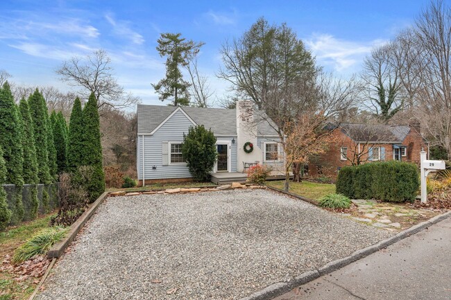 Building Photo - East AVL - Newly Renovated Older Home Feat...