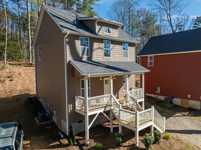 Building Photo - 131 Owenby Ln
