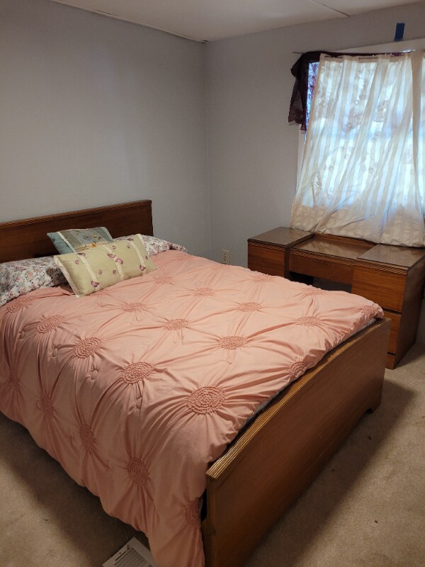 Building Photo - 10 9th Ave