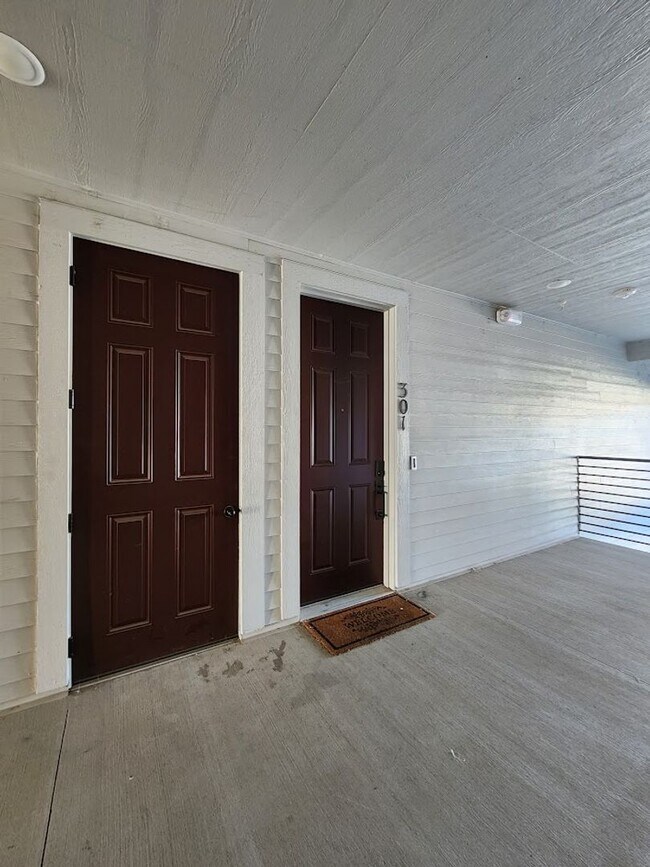 Building Photo - 9570 Accord Ln
