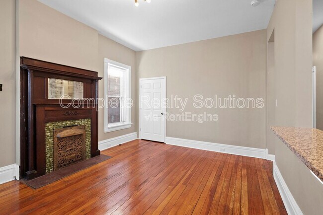 Building Photo - 2137 Russell Blvd